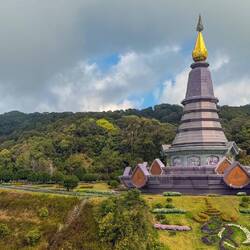 Der 10-jährige Bau symbolisiert tiefen Respekt vor dem Engagement des Königspaares für die Region