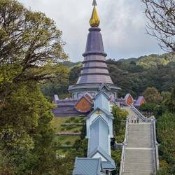 Pra Mahatat Nopphonphusiri - für Königin Sirikit anlässlich ihres 60. Geburtstags im Jahr 1992