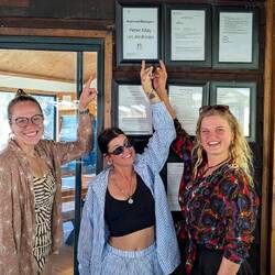 We know the manager...