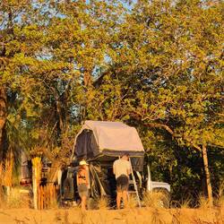 Mit Dachzelt am Strand - wild campen ist erlaubt