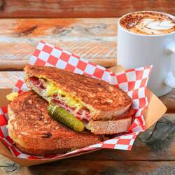 Wer wandern will muss gut frühstücken