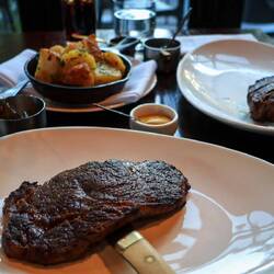 Steaks von Neuseeländischen Wagyu-Rindern 🤤