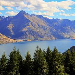 Die Bucht von Queenstown