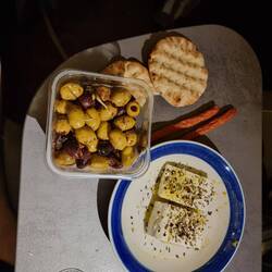 Der Rest-Linseneintopf hat unseren Hunger leider nicht gestillt.