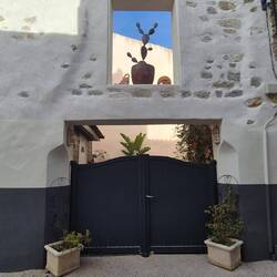 Erst durch das Dorf...