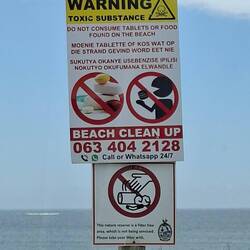 Notice board at the beach ⛱️