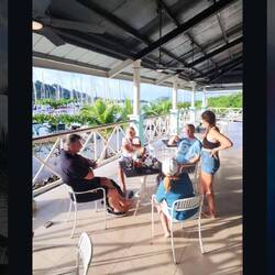 Vereint im Sonnenschein