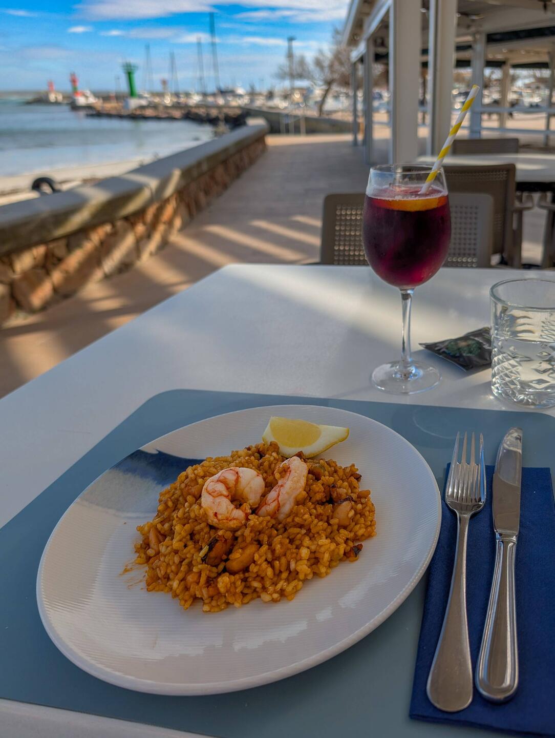 Paella und dazu ein Tinto de Verano