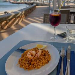 Paella und dazu ein Tinto de Verano