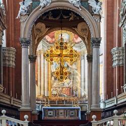 Basilica di San Petronio ... Piazza Maggiore — Bologna, Italy.