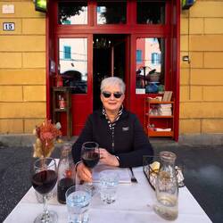 A glass of the house red to accompany our lunch ... Trattoria Montanara — Bologna, Italy.