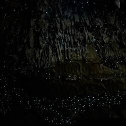 ... an den Felswänden der Höhle