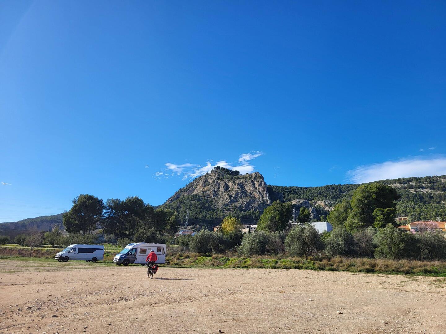 Wir übernachten direkt an der Vía Verde.