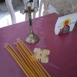 In der kleinen Kirche.