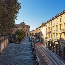 Tram-line work on Via dell'Independanza ... should be operational this winter.