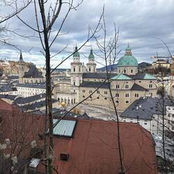 ... tolle Aussicht auf die Altstadt.