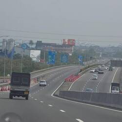 Noch sind die Straßen leer