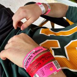 Gesammelte Armbänder