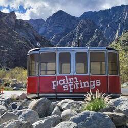 Hoch mit der Seilbahn auf 3202 m