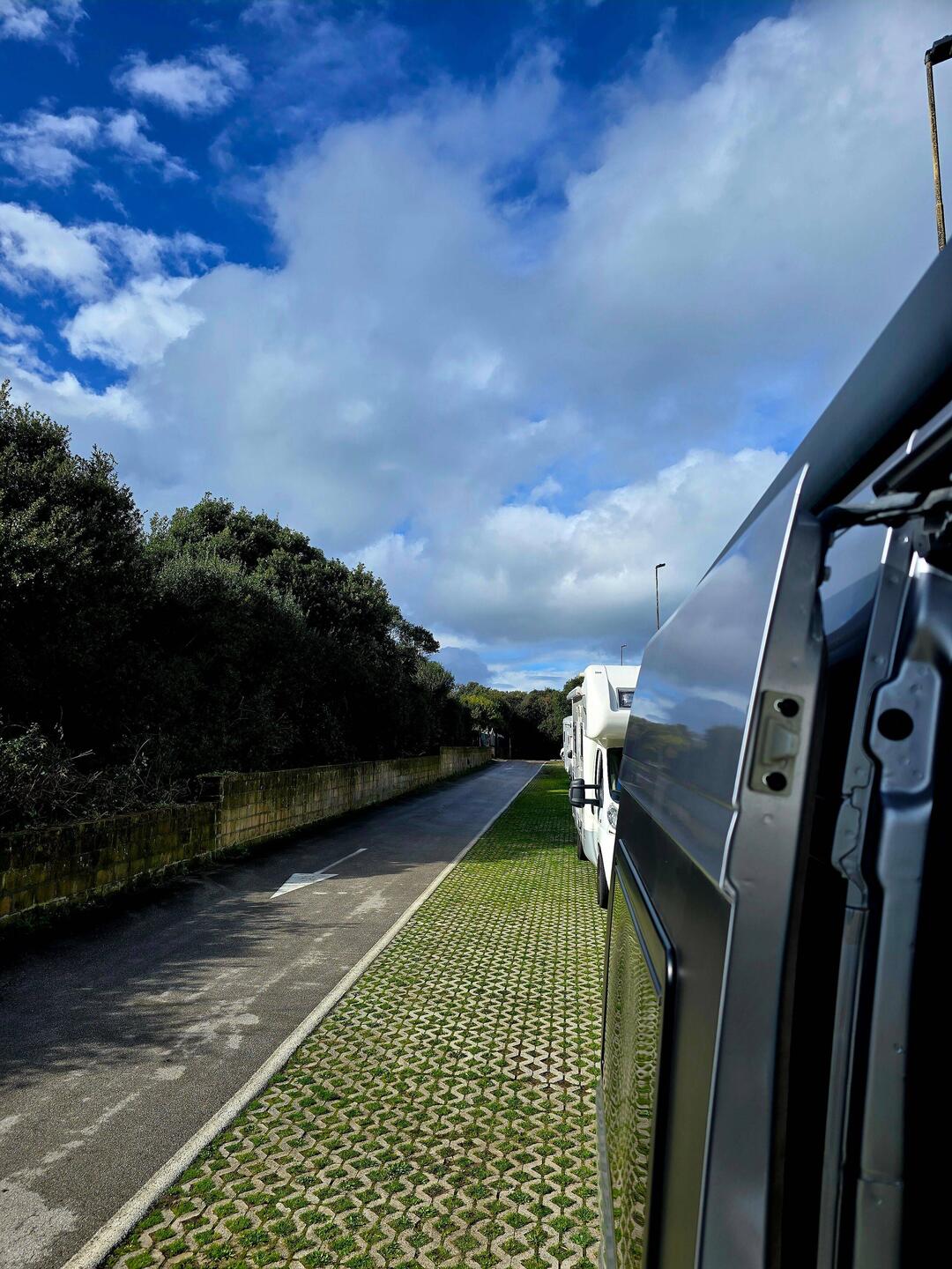 Naše parkirišče v Piombinu