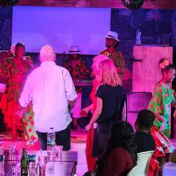 Dancing-Queen Mandy mit tatkräftiger Unterstützung aus Rostock und dem Saarland 👍🏻