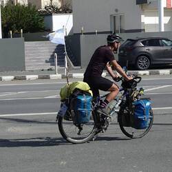 Gabriel saust los Richtung Limassol.