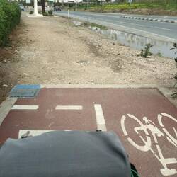 Radweg endet mal wieder abrupt.