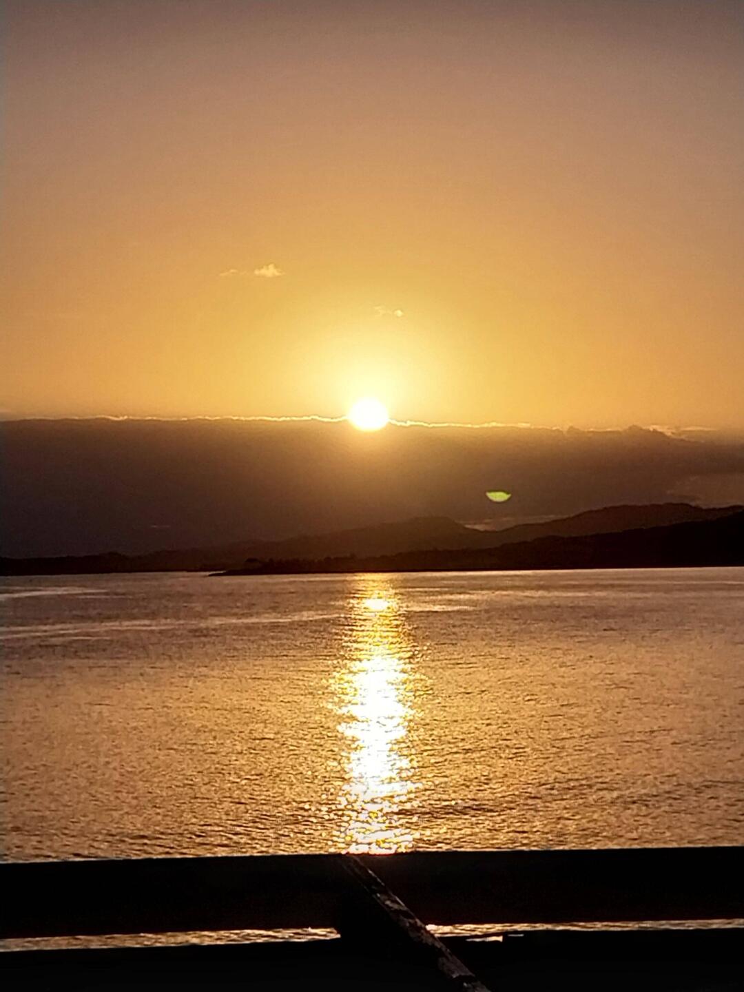 Sonnenuntergang Dienstag