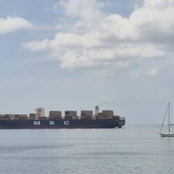 Und auf große Frachtschiffe