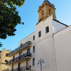 Kirche gut versteckt 😂