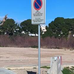 Verkehrsschilder wackeln bedenklich