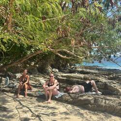 Mittagsschläfchen nach dem Essen 🫃