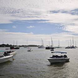 Erstmal mit Taxe zum Hafen