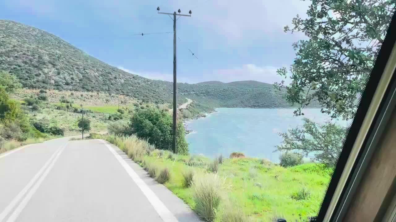 Noch ein letzter Blick zurück auf Monemvasia und den tollen Platz am Strand 👋🏻