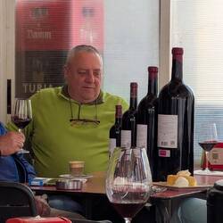 Eine größer als die andere