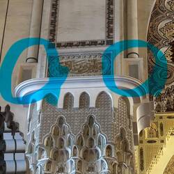 Speakers are discreetly built into the columns