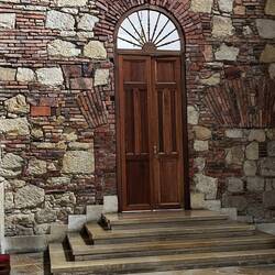 More beautiful stonework in the town cathedral.
