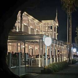 The Duke of Marlborough Hotel, Russell (our group's lodging & dinner venue)