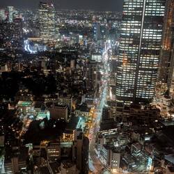 Blick über Tokyo bei Nacht