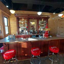 Auch in diesem Cola Museum eine kleine Sodafontaine.