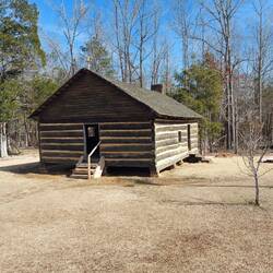 An der Hütte (Nachbau) ging es los.