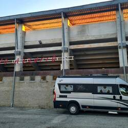 Nočitev v Porto Azzurro - skrila sva se pred vetrom, ki je popoldan kar ojačal in se čez noč umiril.