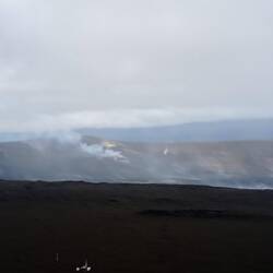 Au loin le kilauea 11h du matin