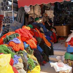 Wolle zum Teppich knüpfen