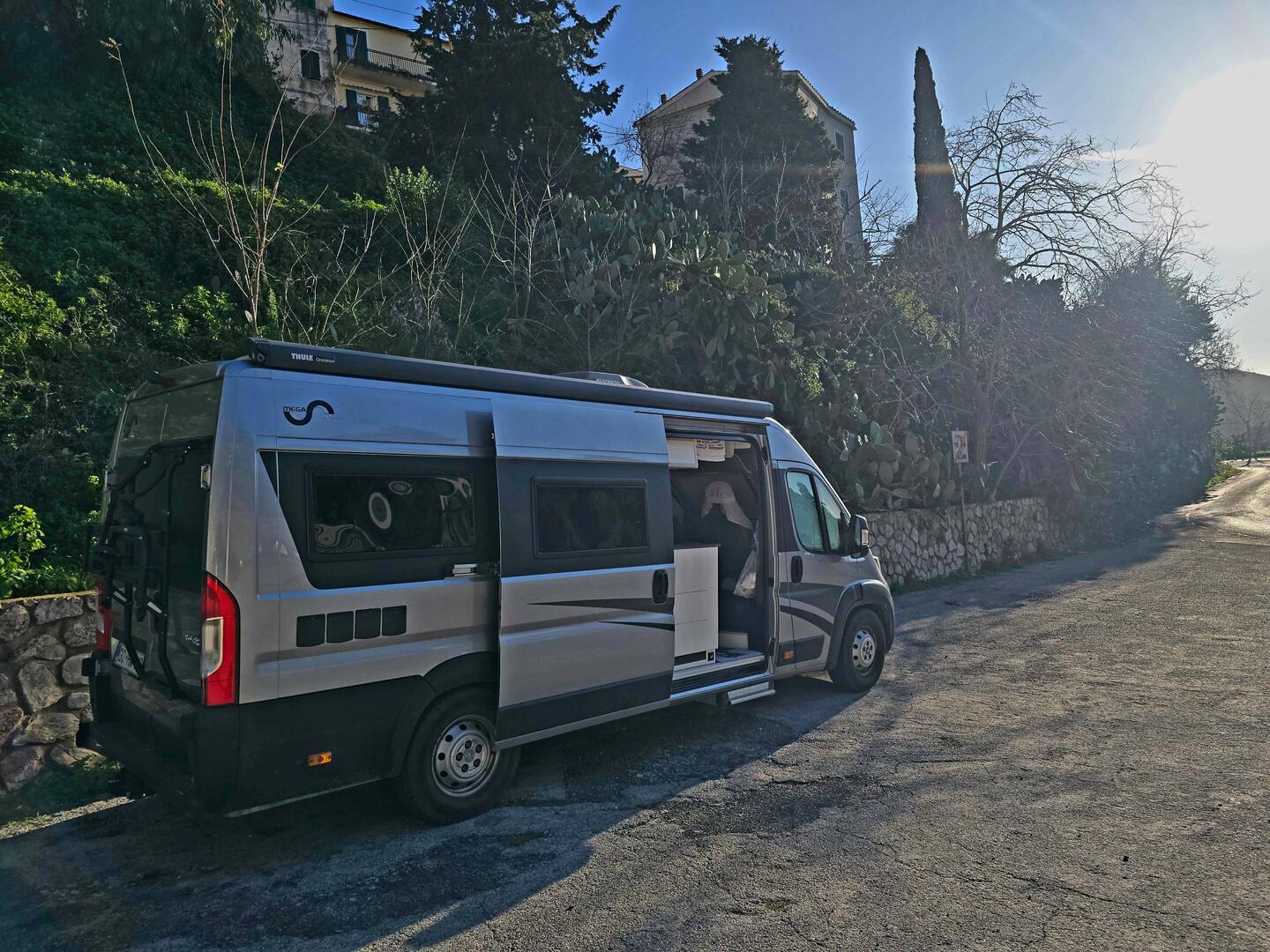 Parkirava Bonusa... in pot pod noge... 1,5h v eno smer