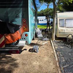 Irrtum. Bis 13.00 hat der Platz Sonne.