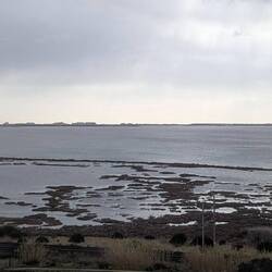 Über dem Meer wird's heller