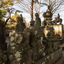 500 Statues of Rakan