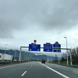 Annecy weckt Erinnerungen an andere Motorrad-Touren.