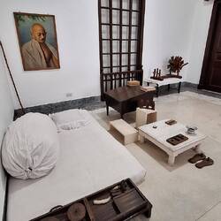 Sus pertenencias, muy austero todo